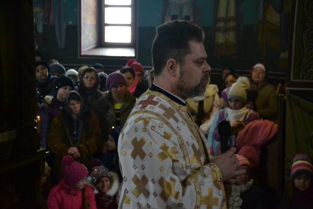 Liturghie și vizită arhierească la Todirești