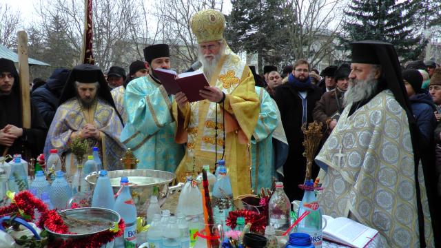 Boboteaza la Suceava: „Orice Taină se primește prin ascultarea de poruncile lui Dumnezeu”