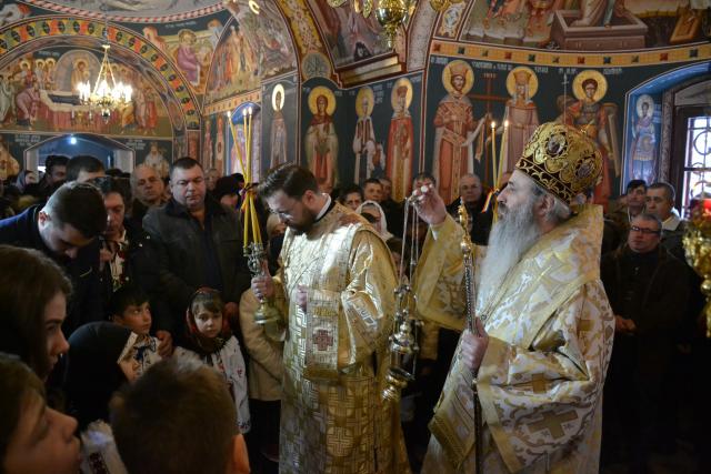 Mitropolitul Moldovei și Bucovinei, la Poiana-Vorona: „Să nu-i judecăm pe cei care au căzut în păcate grele”