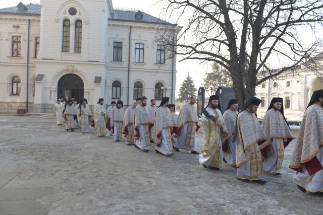 Patru ierarhi, la hramul istoric al Catedralei mitropolitane din Iași