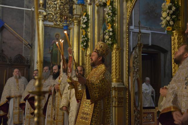 Patru ierarhi, la hramul istoric al Catedralei mitropolitane din Iași