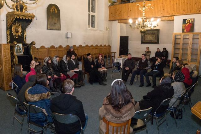 „Catehezele studenţeşti“, un popas pentru doritorii de Adevăr