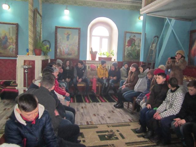 Atelier de comunicare pentru 28 de tineri din Basarabia