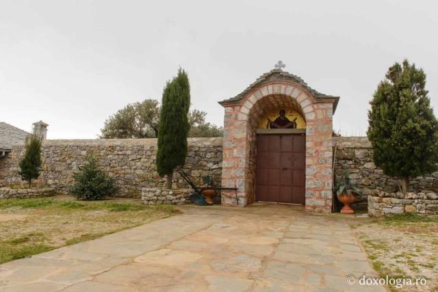 Sihăstria „Acoperământul Maicii Domnului” – Vigla