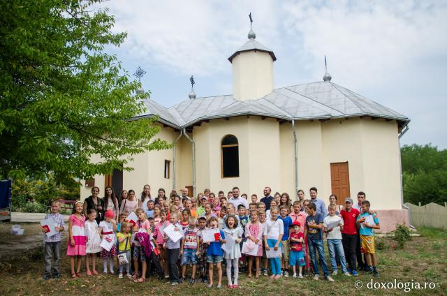 „Tabăra din Pridvorul Satului” la Vânători, Botoșani (galerie FOTO)