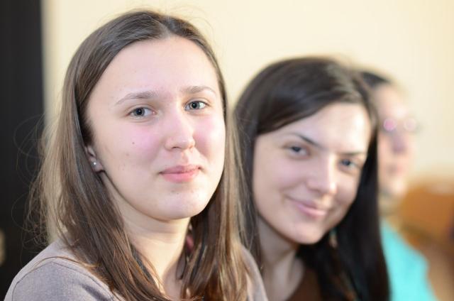Aniversarea primului an de emisiune radio „Tineri către tineri“