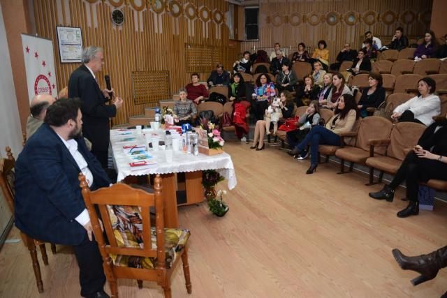 „Boala ca fenomen social. Patologia socială în cazul persoanelor instituţionalizate“