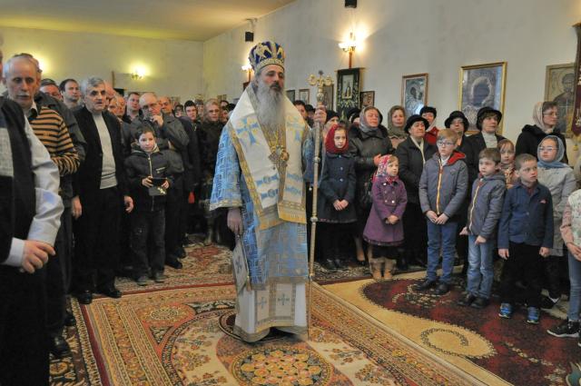 Prima slujire arhierească în Parohia Bicaz 2