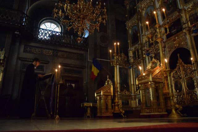 Părintele Mitropolit Teofan: „Perioada Postului ne ajută să urcăm din iadul cel mai de jos spre Dumnezeu”