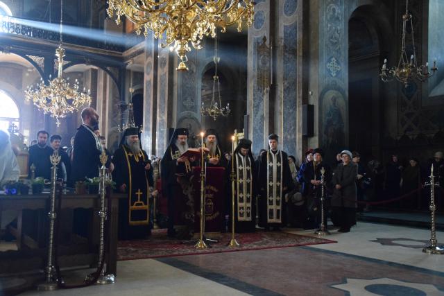 Părintele Mitropolit Teofan: „Perioada Postului ne ajută să urcăm din iadul cel mai de jos spre Dumnezeu”