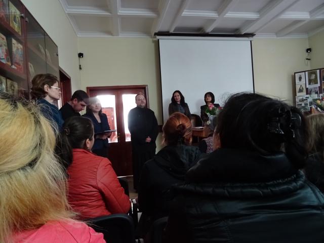 Conferinţa tematică „Ajută mama şi copilul! Ei depind de tine!“, la Paşcani