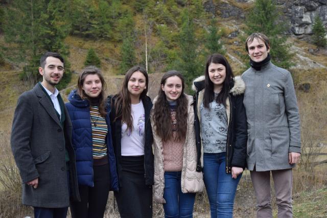 Echipa emisiunii „Tineri către tineri“, în excursie pe Rarău