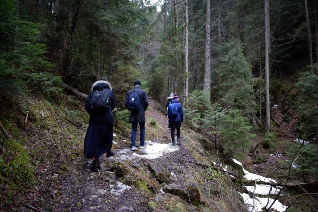 Echipa emisiunii „Tineri către tineri“, în excursie pe Rarău