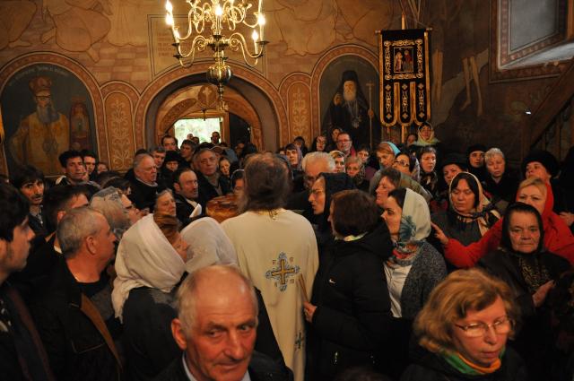 Hram la Mănăstirea Durău: „«Fie mie după cuvântul Tău» ar trebui să fie fundamentul vieţii noastre“