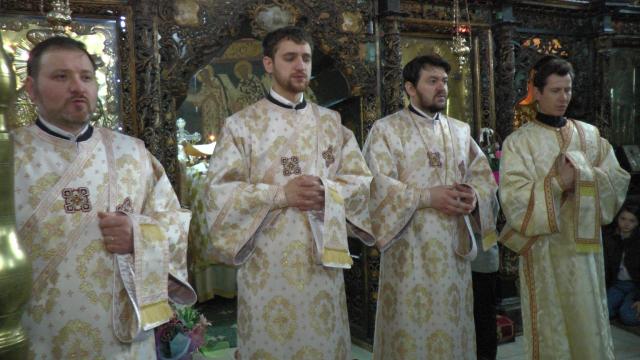 IPS Arhiepiscop Pimen: „Iertarea păcatelor o dă Dumnezeu prin preot“