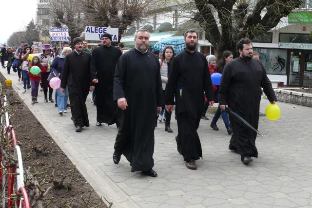 Numeroase mesaje pro viaţă, la Fălticeni