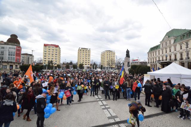 „Marșul pentru viață” a binevestit la Iași: „Ajută mama și copilul! Ei depind de tine!”