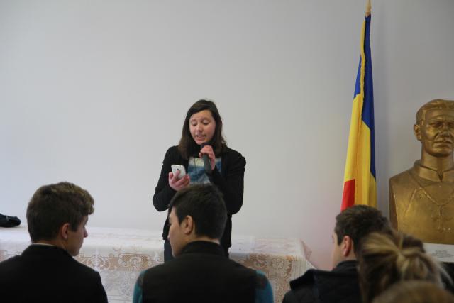 Muzeul Etnografic Aleph a ajuns și la Seminarul din Dorohoi