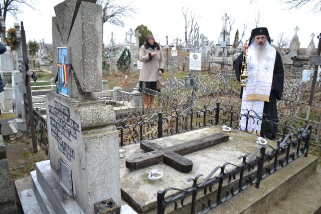 Vizită arhierească în Protopopiatul Hârlău: „Suntem chemați să înțelegem taina Bisericii din care facem parte”