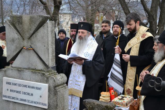 Vizită arhierească în Protopopiatul Hârlău: „Suntem chemați să înțelegem taina Bisericii din care facem parte”