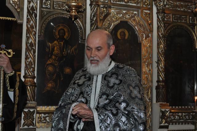 IPS Mitropolit Teofan: „Cea mai mare veste bună este că Dumnezeu a coborât pe pământ“