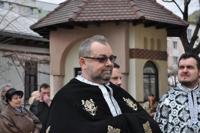 IPS Mitropolit Teofan: „Cea mai mare veste bună este că Dumnezeu a coborât pe pământ“