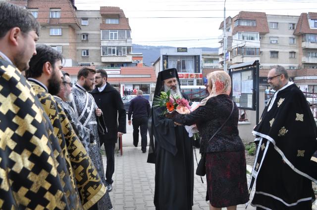 IPS Mitropolit Teofan: „Cea mai mare veste bună este că Dumnezeu a coborât pe pământ“