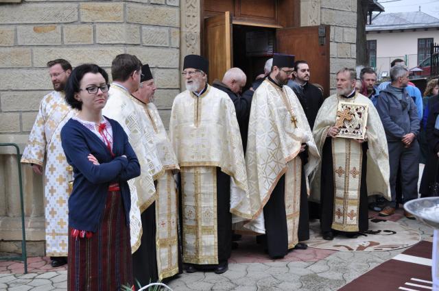 Taina Sfântului Maslu, oficiată de IPS Părinte Mitropolit Teofan la Spitalul Clinic de Psihiatrie Socola