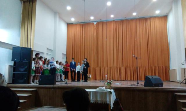 „Flori pentru mama“, la Vânători-Neamţ