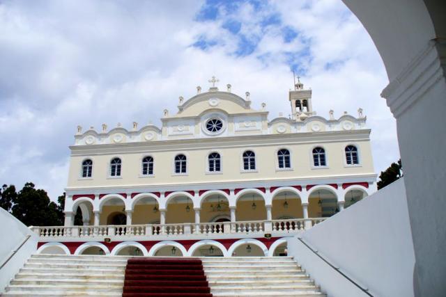 Biserica Panaghia Evanghelistria din Tinos