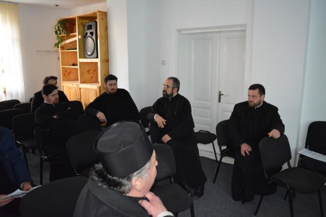 Training catehetic la Săveni