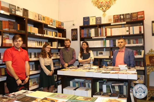 Seara cărţilor deschise organizată de ASCOR Iaşi