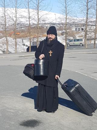 Lumina Învierii a ajuns și la românii de dincolo de Cercul Polar