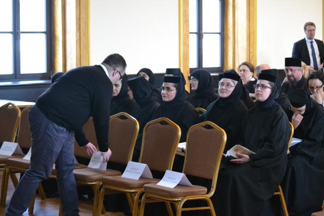 Lansare de carte în prezenţa autorului, Înaltpreasfinţitul Ierótheos Vlachos: „Două volume care dau mărturie despre experienţa vie a vieţii Bisericii“