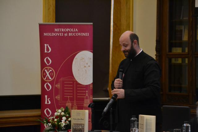 Lansare de carte în prezenţa autorului, Înaltpreasfinţitul Ierótheos Vlachos: „Două volume care dau mărturie despre experienţa vie a vieţii Bisericii“