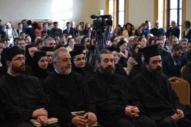 Lansare de carte în prezenţa autorului, Înaltpreasfinţitul Ierótheos Vlachos: „Două volume care dau mărturie despre experienţa vie a vieţii Bisericii“