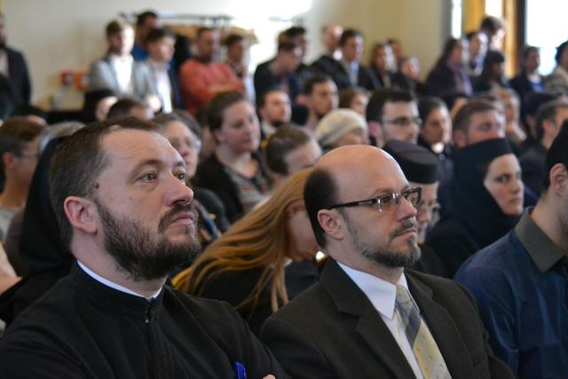 Lansare de carte în prezenţa autorului, Înaltpreasfinţitul Ierótheos Vlachos: „Două volume care dau mărturie despre experienţa vie a vieţii Bisericii“