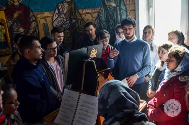 Corul misionar „Învierea“ al ASCOR Iaşi, la Cărbunari