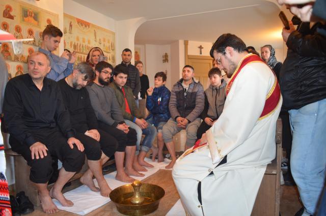 În Joia Mare la Stockholm, Preasfințitul Părinte Episcop Macarie a săvârșit Randuiala spălării picioarelor