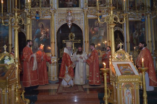 Părintele Mitropolit Teofan: „Viața creștină înseamnă calea smereniei și calea Sfintei Împărtășanii”