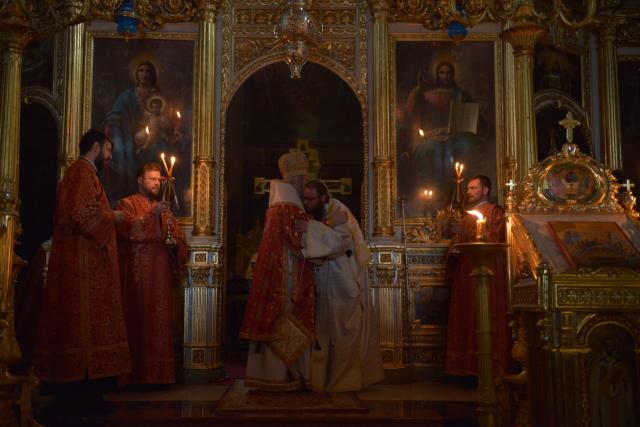 Părintele Mitropolit Teofan: „Viața creștină înseamnă calea smereniei și calea Sfintei Împărtășanii”