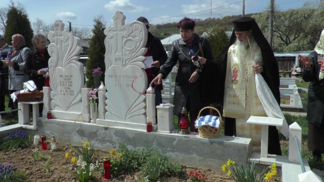Hramul „Învierea Domnului“, serbat prin Liturghii arhiereşti