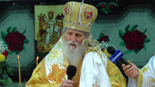 Arhiepiscopul Sucevei, la hramul Voronețului: „Credinţa este aceea care ne face să înţelegem ceea ce nu înţelegem cu mintea“