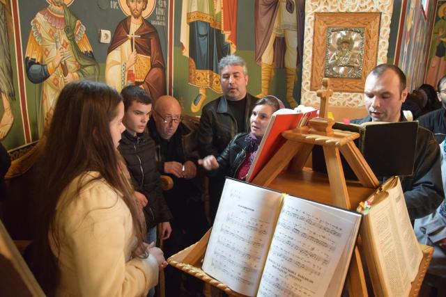 „Suntem chemați să avem aceste două surori în viața noastră - rugăciunea și faptele bune”