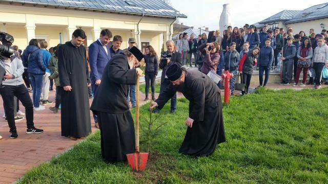 Lansarea campaniei „Preţuieşte viaţa, preţuieşte natura!“