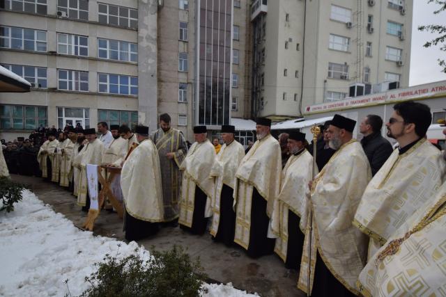 Biserica Spitalului „Dr. C. I. Parhon“ din Iaşi a fost sfinţită de IPS Mitropolit Teofan