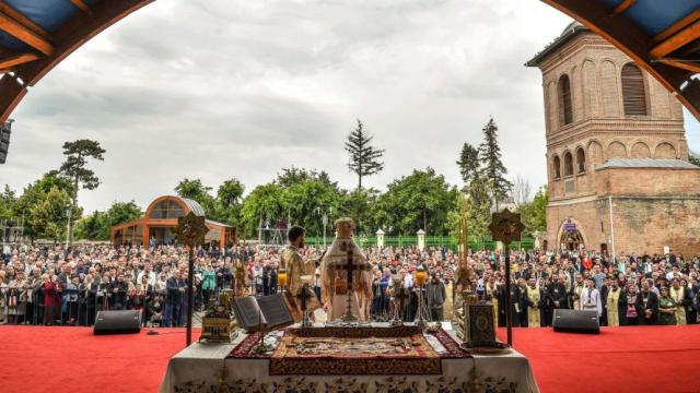 Sărbătoarea Sfinţilor Împăraţi Constantin şi Elena, la Catedrala patriarhală