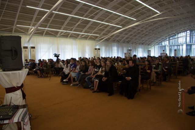 Studentul ieşean - ediţia a treia: „Tânărul între reuşită şi eşec în carieră şi în familie“