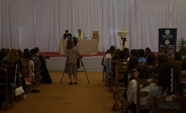 Studentul ieşean - ediţia a treia: „Tânărul între reuşită şi eşec în carieră şi în familie“