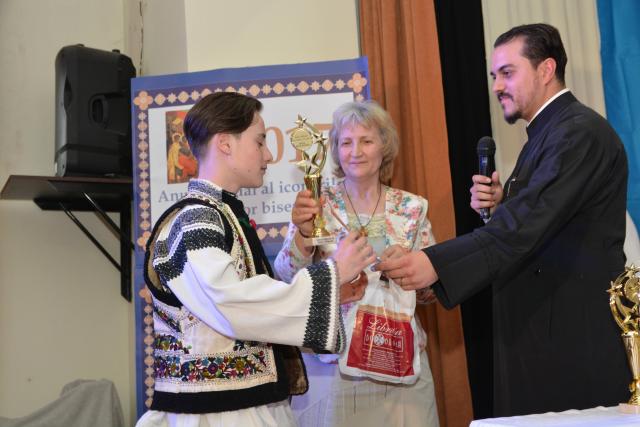 450 de participanţi în 8 ore de muzică la concursul „Din suflet de creştin“